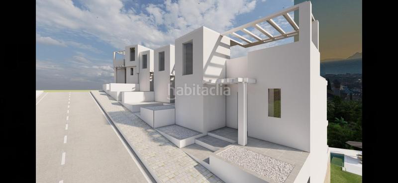 Foto 22fe6bcd-234e-4308-9123-e8c91420eb4a. Casa pareada casas adosadas y pareadas a estrenar, terraza amplia, vistas al mar, piscina comunitaria en Fuengirola