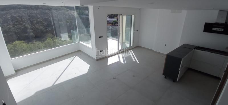 Foto 6eff9846-ecd9-44d3-bb25-ad88927bdc57. Casa pareada casas adosadas y pareadas a estrenar, terraza amplia, vistas al mar, piscina comunitaria en Fuengirola