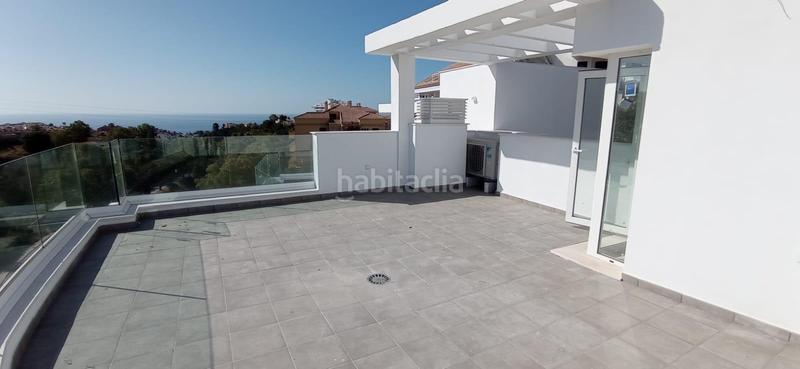 Foto 7c4bd713-7bb5-42fd-9544-4f7ea022daa5. Casa pareada casas adosadas y pareadas a estrenar, terraza amplia, vistas al mar, piscina comunitaria en Fuengirola