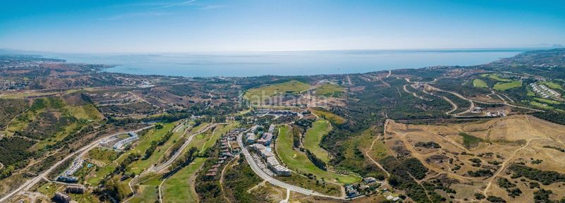 Foto 2d43f8c0-7e6c-46af-8e31-bf885db532d0. Apartament amb aparcament piscina a Huerta Nueva Estepona
