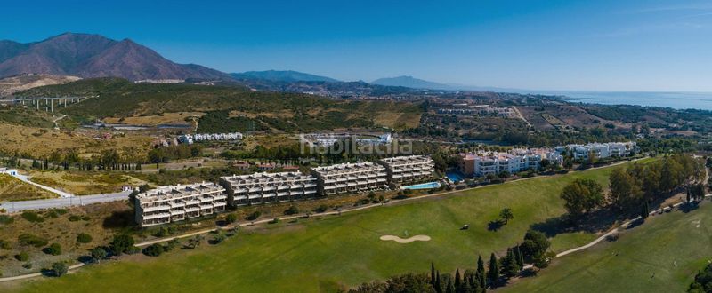 Foto b3d0e4d0-926d-4cef-914c-238375b79aff. Apartament amb aparcament piscina a Huerta Nueva Estepona