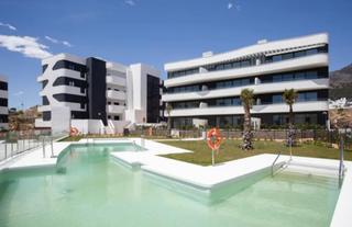 Apartamento en El Higuerón. Lujoso apartamento de 2 dormitorios con espectaculares vistas al