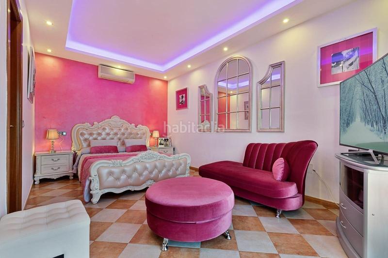 Foto f1de4522-668e-4302-a591-aea0de12e86c. Chalet magnífico chalet independiente de 5 dormitorios en el lagarejo en Mijas