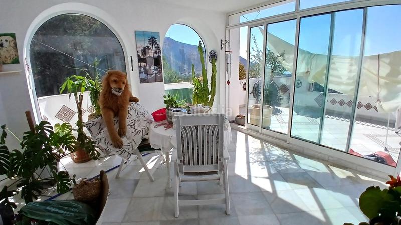 Foto a682edab-0f19-4773-9904-47d6472eb674. Piso fabuloso piso pueblo con increíbles vistas al mar en Mijas