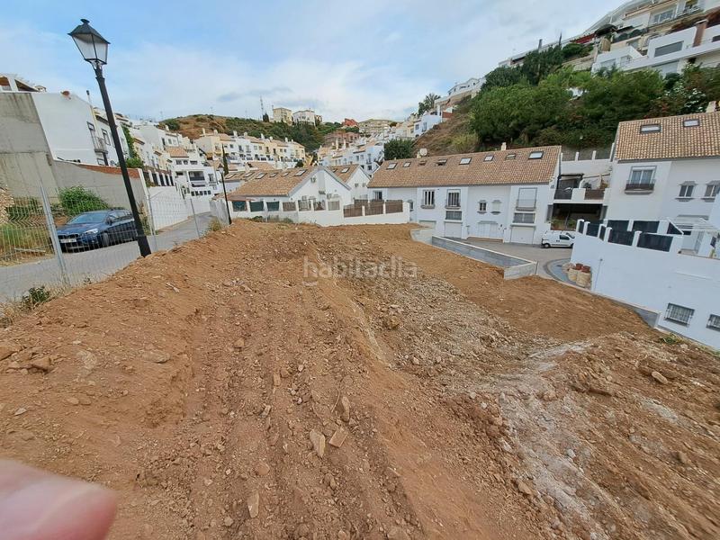 Foto d5de0e12-5e1a-4d45-b999-306ea4eeb0a6. Terreno residencial suelo con licencia y proyecto en torreblanca en Fuengirola