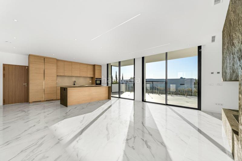 Foto 016201c2-96f8-4021-9870-2c63458e929f. Chalet con riscaldamento parcheggio piscina in Cancelada Estepona