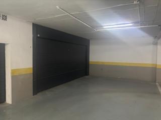 Parking coche en Centro ciudad. Oportunidad en fuengirola! garaje cerrado  trastero 20m por solo