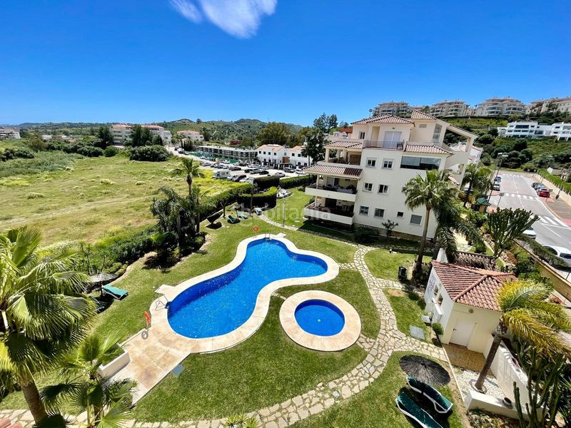Foto 4260b97d-e26f-46dc-a3c7-2f14ca143eb0. Àtic amb calefacció aparcament piscina a Mijas golf Mijas