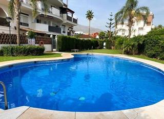 Planta baixa en Campo de Mijas. Encantador apartamento reformado con amplias terrazas en campo m