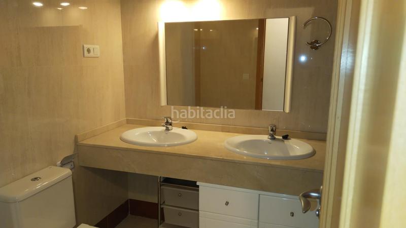 Foto 3312f53f-f07f-4192-bed4-bec2dae86779. Apartamento moderno piso en el centro con parking privado a 2 minutos de la playa y la estación en Fuengirola