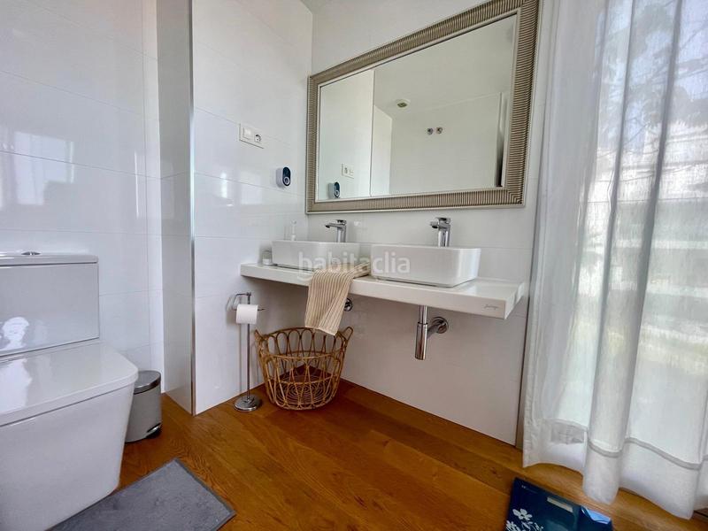 Foto 062e529c-63da-4c58-8658-9001f5c09691. Apartamento  de 3 dormitorios con vistas al mar, a 200m de la playa en Mijas