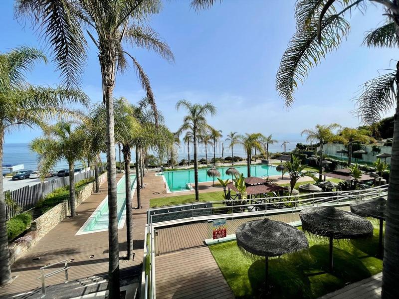 Foto 435cf01d-368b-43fe-bcb7-97054f05edcc. Apartamento  de 3 dormitorios con vistas al mar, a 200m de la playa en Mijas