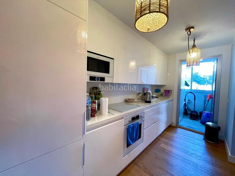Foto 7ff14694-c254-4c30-840a-621a3b2243cc. Apartamento  de 3 dormitorios con vistas al mar, a 200m de la playa en Mijas