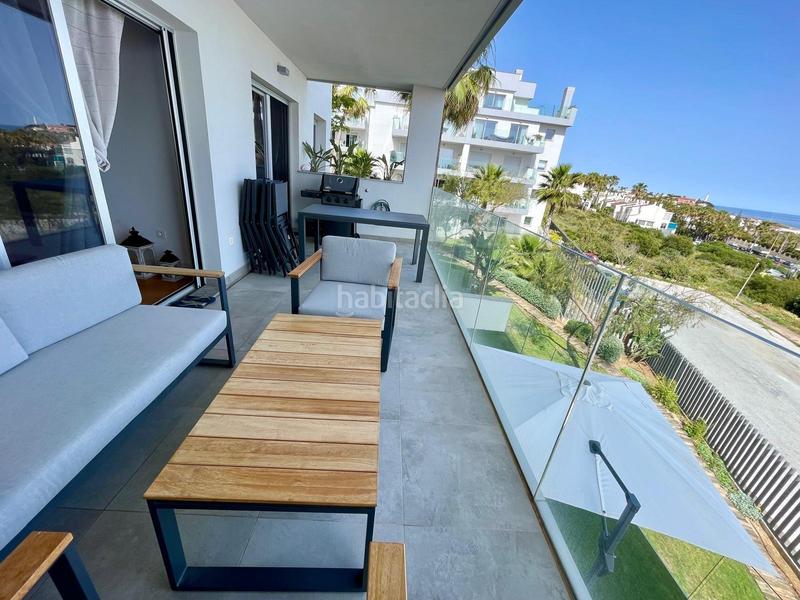 Foto 8a1f4168-0df3-4707-8f02-775d94e70344. Apartamento  de 3 dormitorios con vistas al mar, a 200m de la playa en Mijas