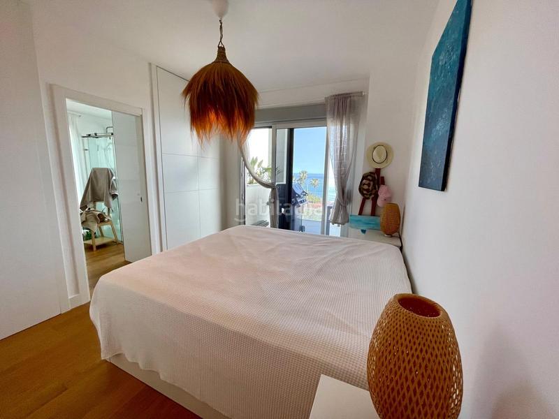 Foto 8a73279c-8fb9-4ae2-8c30-56e13bc87412. Apartamento  de 3 dormitorios con vistas al mar, a 200m de la playa en Mijas