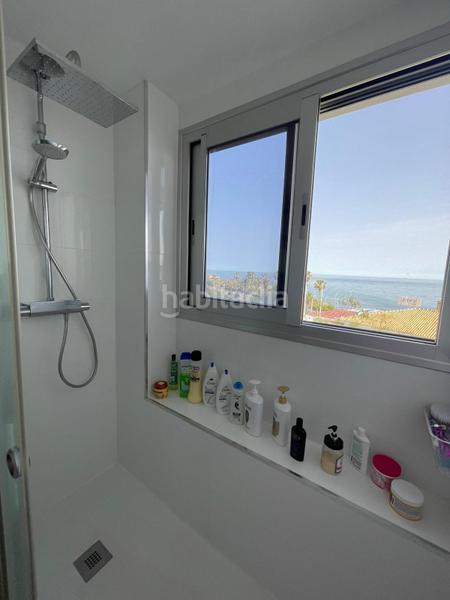 Foto 912aac6f-69ba-48a4-9cd3-8d831fc03d81. Apartamento  de 3 dormitorios con vistas al mar, a 200m de la playa en Mijas