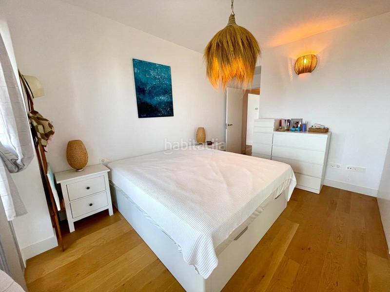 Foto f8e3712f-6ed1-45f8-b28e-03eb9b183809. Apartamento  de 3 dormitorios con vistas al mar, a 200m de la playa en Mijas