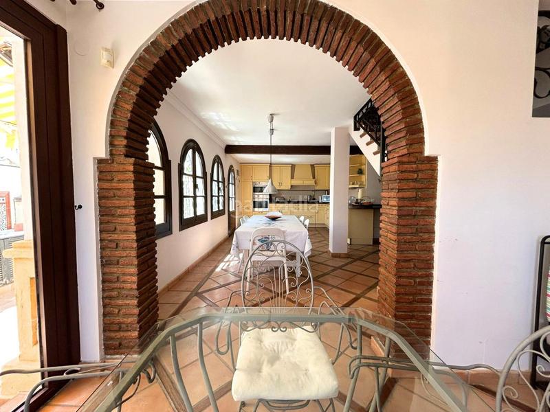 Foto f25385ec-0068-4d9f-b61c-b33c65c16eef. Casa adosada adosado en venta en la exclusiva urbanización puebla lucía en Fuengirola