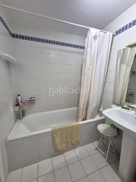 Foto 031d699f-d83a-4120-9a8e-00754c5f288d. Casa adosada tu espacio soñado con potencial en Los Boliches en Fuengirola