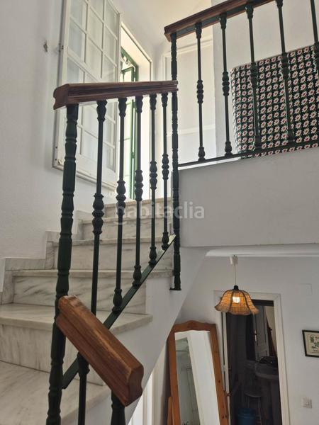 Foto 039ec100-3842-49ed-91c4-4cb06eb9f9c8. Casa adosada tu espacio soñado con potencial en Los Boliches en Fuengirola