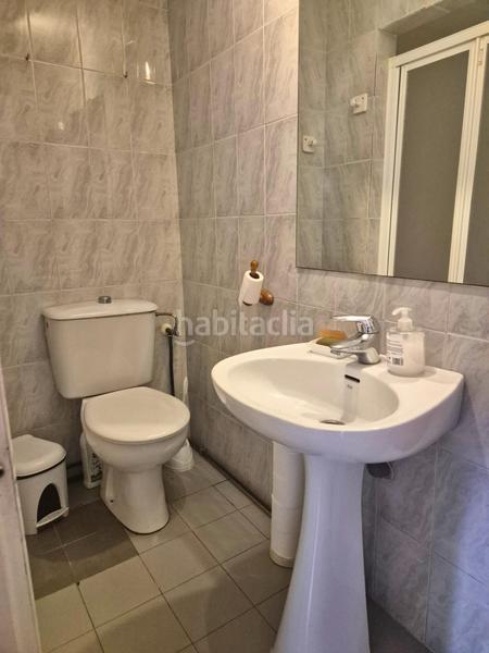Foto 53fc25ca-ad3e-4fdc-9ae9-3a221ee0b980. Casa adosada tu espacio soñado con potencial en Los Boliches en Fuengirola