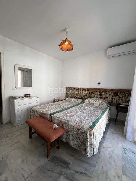 Foto 6a84d039-f04e-46ba-a9ee-776074635d89. Casa adossada amb piscina a Los Boliches Fuengirola