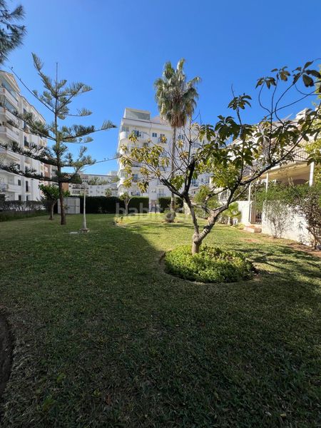 Foto 6c85036e-93a0-4e51-a0be-ef091d1fd05b. Casa adossada amb piscina a Los Boliches Fuengirola