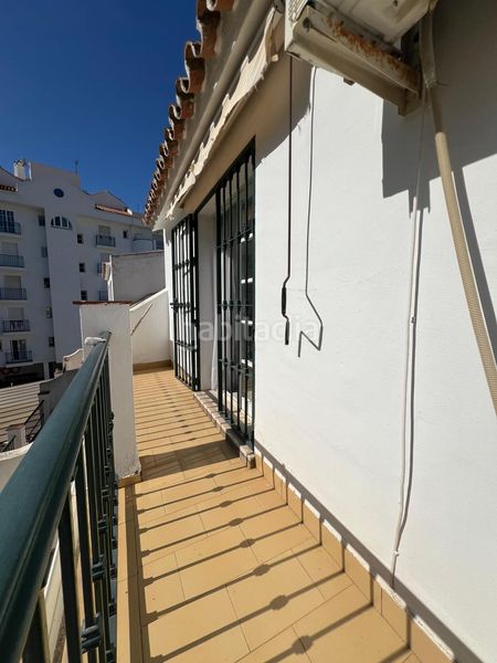Foto 7bfff493-c2ba-4e9a-87b9-acba43ac5efe. Casa adossada amb piscina a Los Boliches Fuengirola