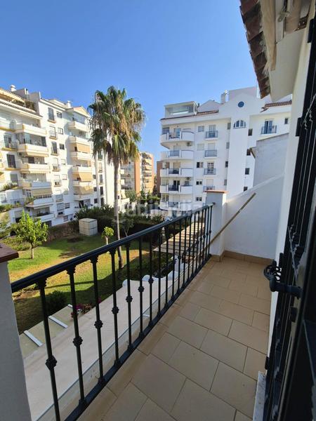 Foto 875b255d-7a84-4477-b179-6896a8d782e2. Casa adosada tu espacio soñado con potencial en Los Boliches en Fuengirola