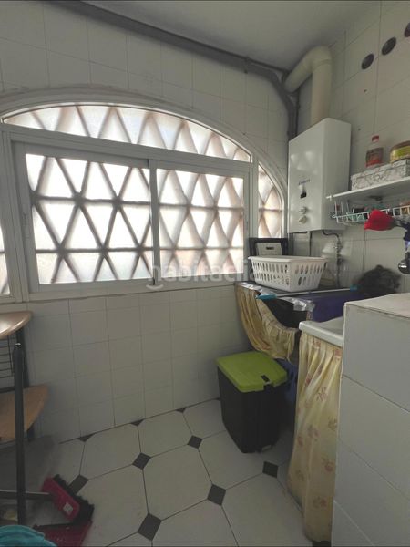 Foto c6ad0651-30d6-4186-a0ee-3bca77b5d0f6. Casa adossada amb piscina a Los Boliches Fuengirola