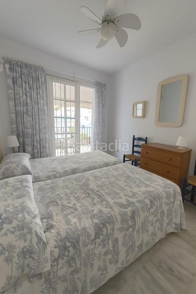 Foto da85a421-3f41-4e53-898f-5ba670858383. Casa adosada tu espacio soñado con potencial en Los Boliches en Fuengirola