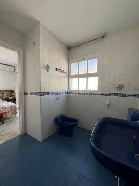 Foto dde1b9b5-5c12-41c9-990d-d71941031edb. Casa adossada amb piscina a Los Boliches Fuengirola