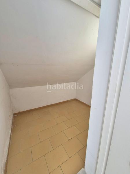 Foto e4eda06b-2dd6-4aac-ae99-8c346f5c826b. Casa adosada tu espacio soñado con potencial en Los Boliches en Fuengirola