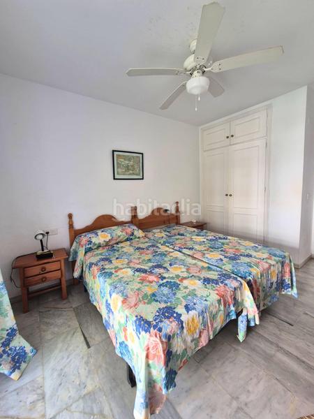 Foto e58dc937-7e94-426a-8271-86079d642dbf. Casa adosada tu espacio soñado con potencial en Los Boliches en Fuengirola