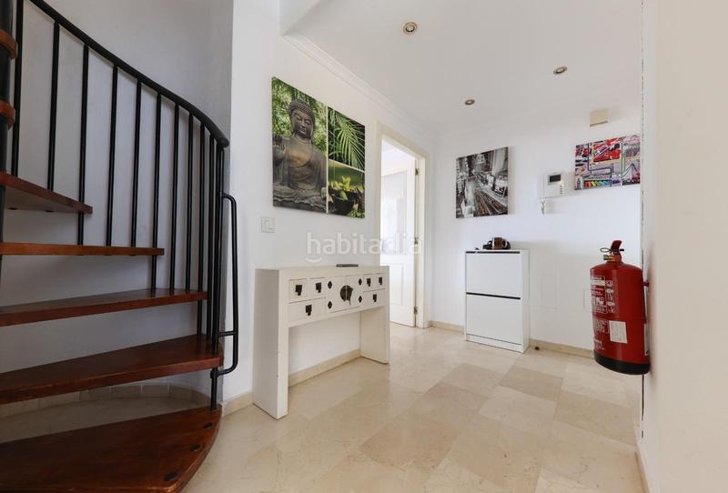 Foto 00b673e3-681a-483a-b2f0-86b711fe3eea. Ático exclusivo ático dúplex con 2 terrazas, piscina y garaje en plaza de la hispanidad centro en Fuengirola