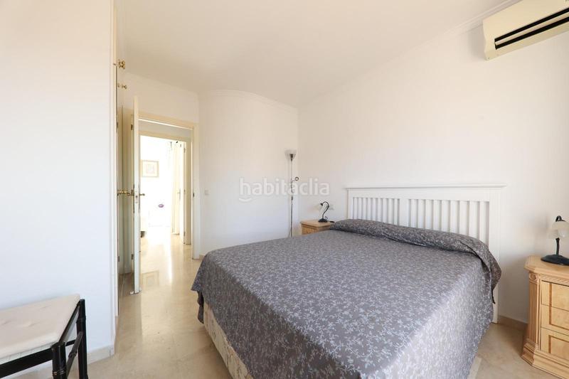 Foto 0efdbaa7-fffd-4bd1-81ce-e882805a26bb. Ático exclusivo ático dúplex con 2 terrazas, piscina y garaje en plaza de la hispanidad centro en Fuengirola
