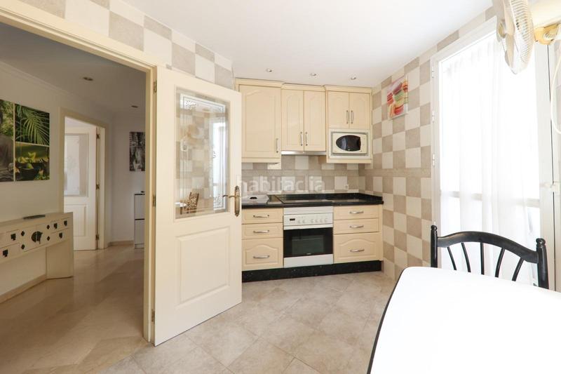 Foto 74a86ce0-13dc-46b8-bfad-d22f0d2a3f32. Ático exclusivo ático dúplex con 2 terrazas, piscina y garaje en plaza de la hispanidad centro en Fuengirola