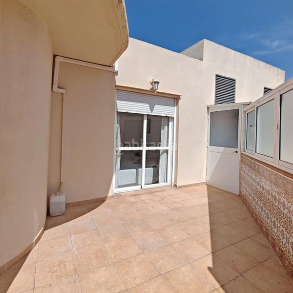 Foto a5669493-ee72-4e4e-88ba-c7d766c1f6ae. Ático exclusivo ático dúplex con 2 terrazas, piscina y garaje en plaza de la hispanidad centro en Fuengirola