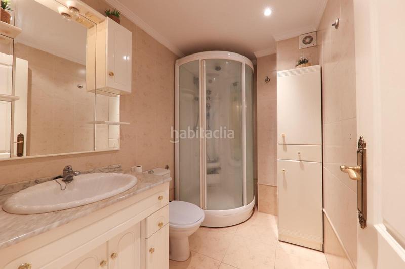 Foto e167b6b0-bb1d-48fe-a20e-2685f69c38e9. Ático exclusivo ático dúplex con 2 terrazas, piscina y garaje en plaza de la hispanidad centro en Fuengirola