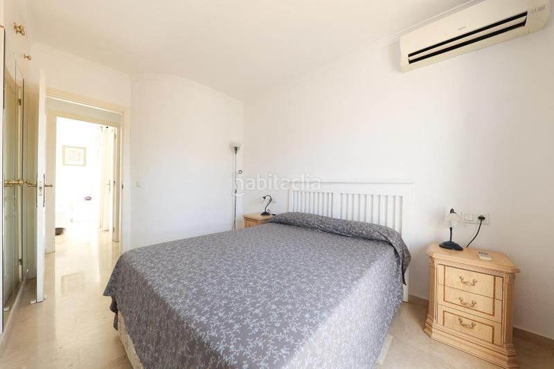 Foto f3d64e31-d051-477e-95f7-57b9cfe8ef20. Ático exclusivo ático dúplex con 2 terrazas, piscina y garaje en plaza de la hispanidad centro en Fuengirola