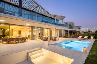 Planta baixa a Mijas pueblo. Nuevo y lujoso apartamento de 3 dormitorios con vistas al mar y