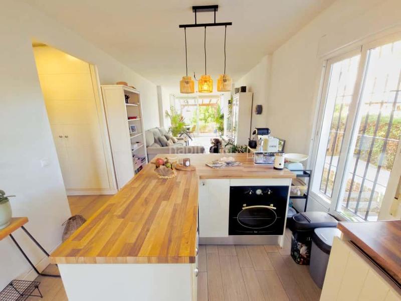 Foto 24102f81-363e-48b7-bf7c-58d8d0bf64ff. Piano terra con piscina in El Faro de Calaburra - Chaparral Mijas