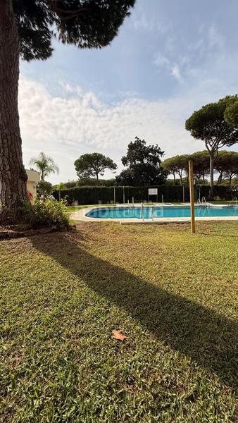 Foto b1c6e7b1-4382-4edd-8f74-9ef5f8f445b0. Erdgeschoss mit parking pool in Calahonda Mijas