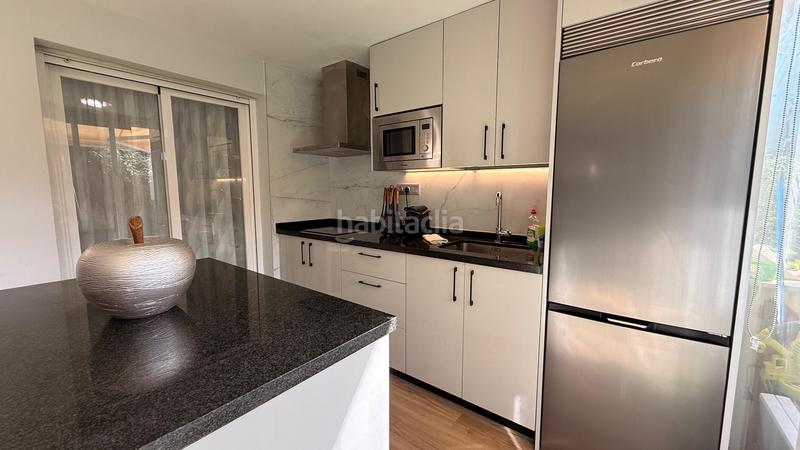 Foto b6bbf8e5-fee1-48c9-94b2-be1621faebc3. Erdgeschoss mit parking pool in Calahonda Mijas