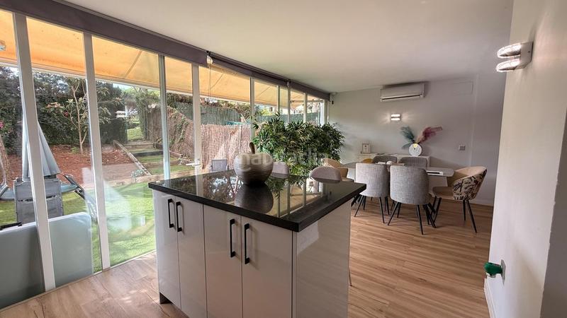 Foto f564db18-4c32-4f59-96f5-3d8c06f046f1. Erdgeschoss mit parking pool in Calahonda Mijas