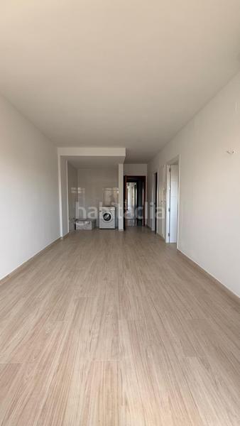 Foto f975c83b-f065-4178-ad1e-3afc26a45e74. Apartament amb aparcament piscina a Playa de los Boliches Fuengirola