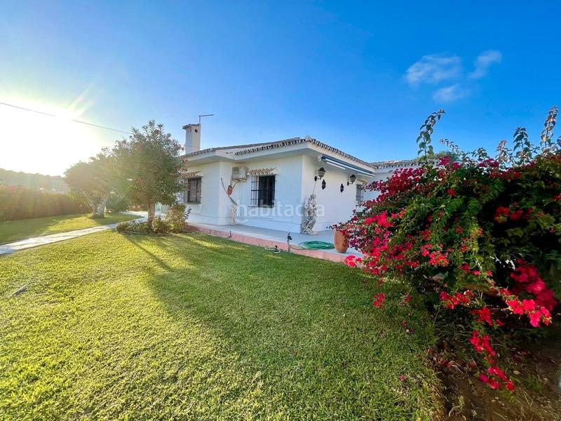 Foto 4517f542-1234-4bc1-ac4b-285ac5d9ccf1. Chalet avec parking dans la cala Mijas Mijas