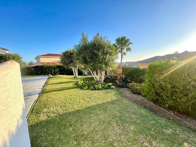 Foto 9441a5f4-eae4-4d6f-8b26-9b7692bb38fe. Chalet avec parking dans la cala Mijas Mijas