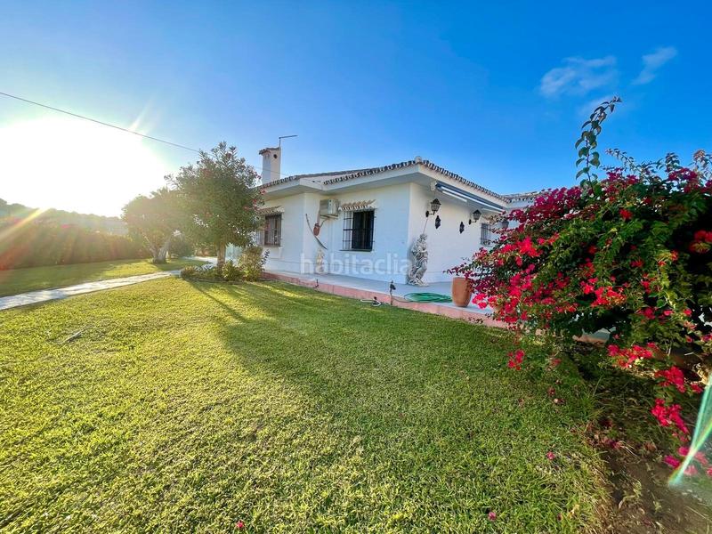 Foto be8967ee-a53e-4010-886f-b09ecd3a1264. Chalet avec parking dans la cala Mijas Mijas