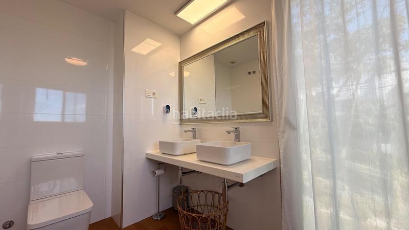 Foto 51b59acd-b9b7-4bbe-93a0-0a6009183c4e. Apartamento  con terraza y espectaculares vistas al mar costa en Mijas